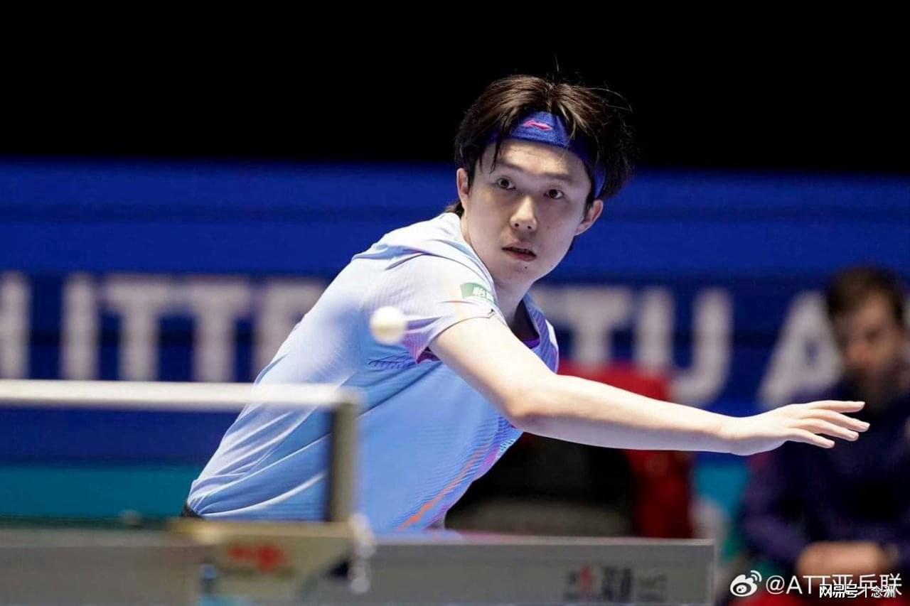 J9九游会平台-王楚钦2天2次发火！怒斥开闪光灯观众 手指对方：就是你 戴口罩的